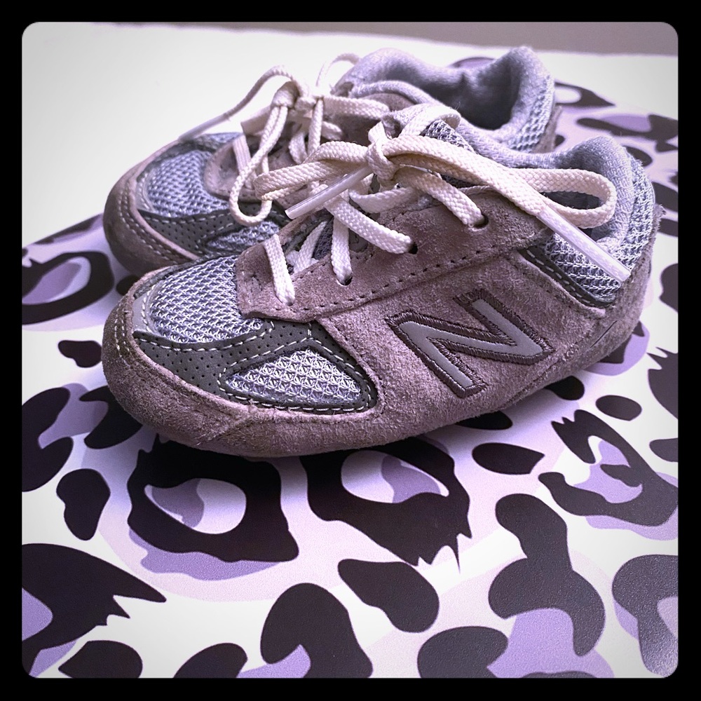 NEW BALANCE-KIDS CRIB SIZE 3 (USED)